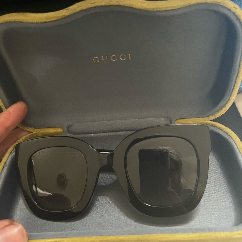 GG 0208s butterfly Gucci cat eye sunglasses with gradient lenses